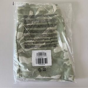 Toddler Girls Drawstring French Terry Shorts in Camo. Size 4T. Brand New w/ Tags